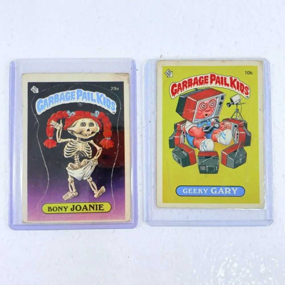 Vintage Topps Garbage Pail Kids Bony Joanie & Geeky Gary 1985 Cards With Cases